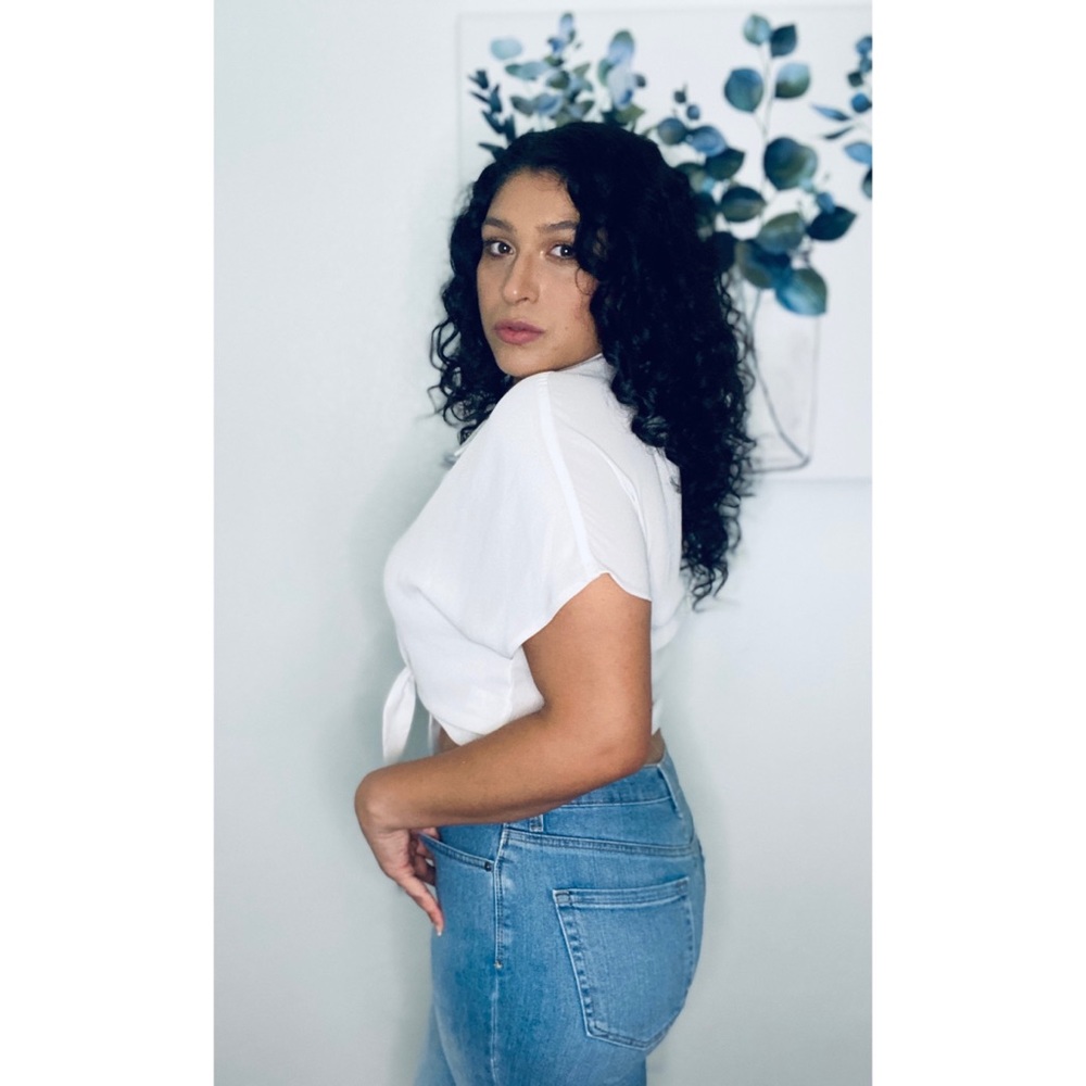 Meet your Posher, Elly